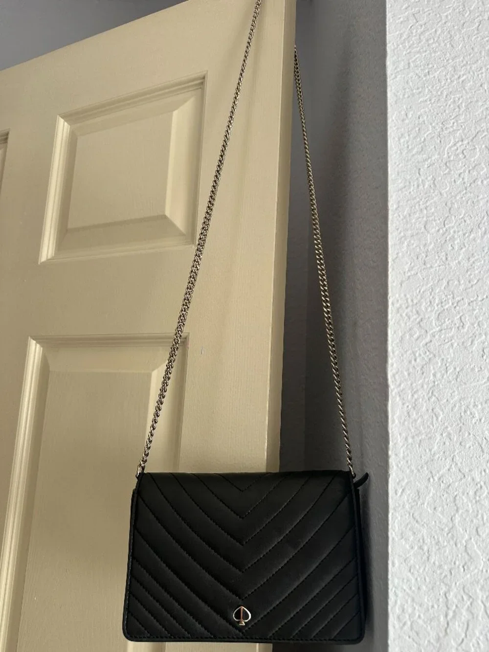 Kate Spade Amelia Chain Wallet / Crossbody